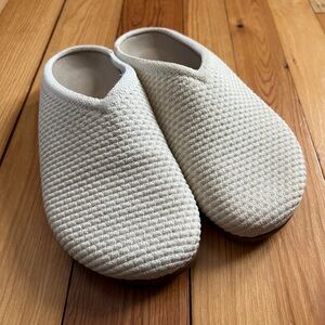 Rothy’s The Casual Clog in Jasmine